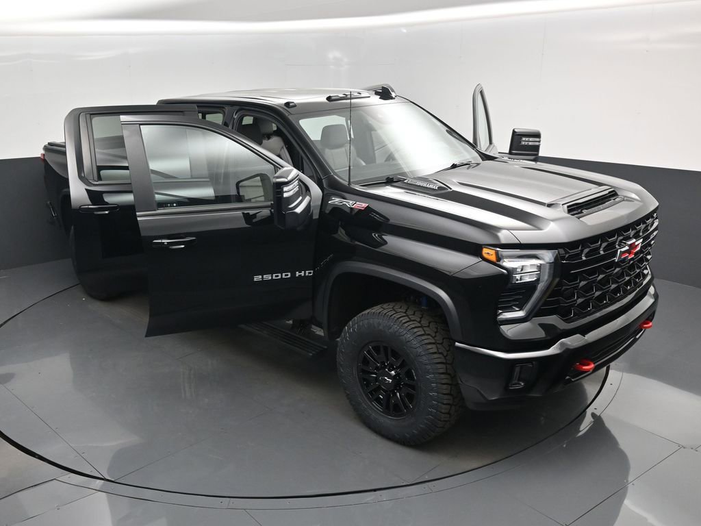 Used 2024 Chevrolet Silverado 2500 ZR2 w/ Technology Package image 19