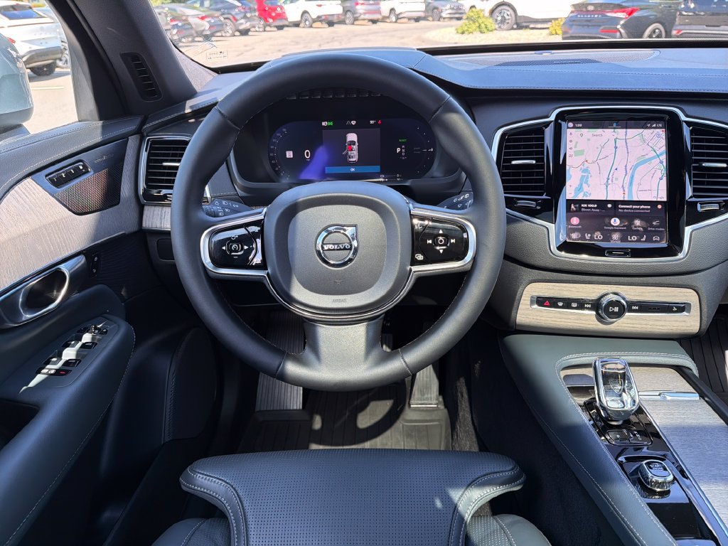 Used 2023 Volvo XC90 T8 Ultimate AWD/4WD image 14