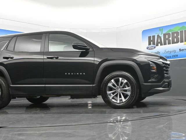 Used 2025 Chevrolet Equinox LT image 11