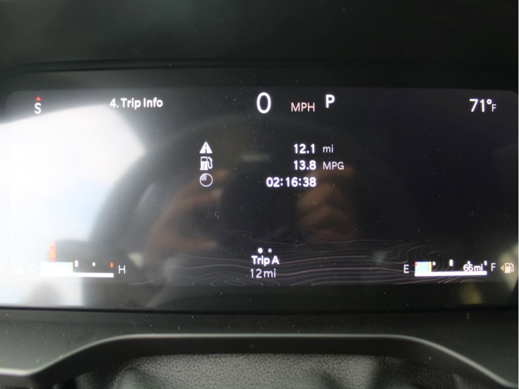 New 2025 Jeep Grand Cherokee Limited w/ Black Appearance Package image 15