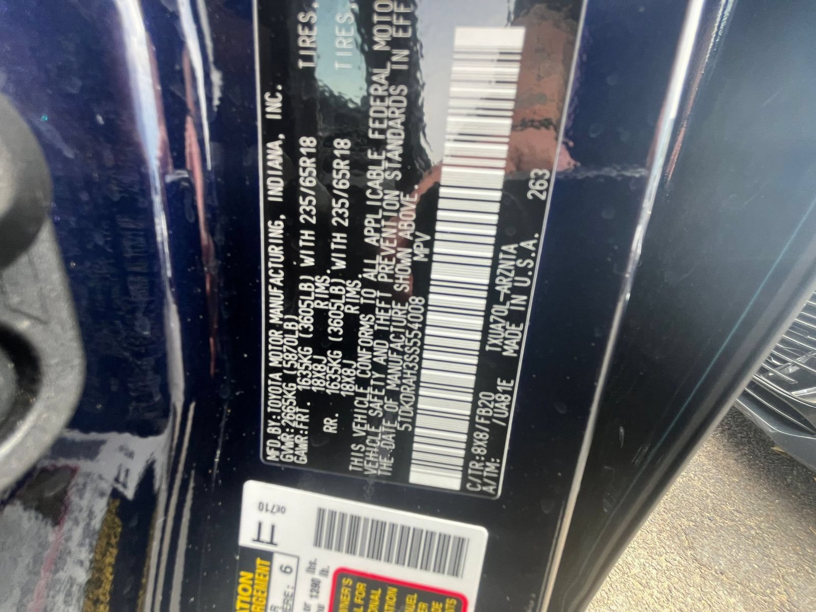 Used 2025 Toyota Highlander LE FWD image 31