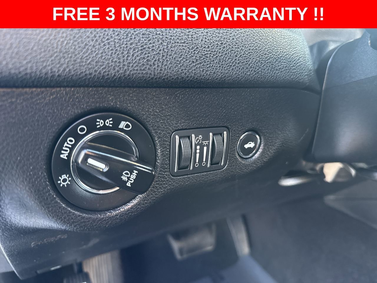 Used 2019 Chrysler 300 S AWD/4WD image 28