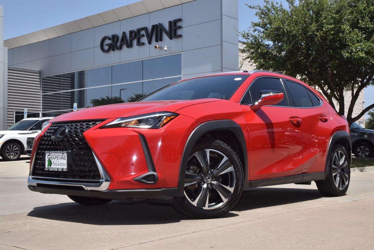 Used 2020 Lexus UX 200 w/ Premium Package FWD image 2