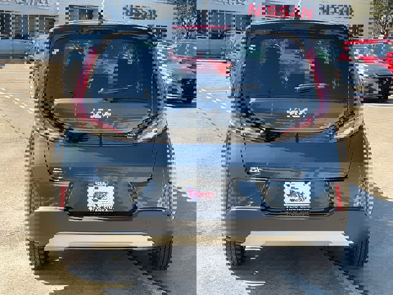 Used 2025 Kia Soul LX w/ LX Technology Package image 6