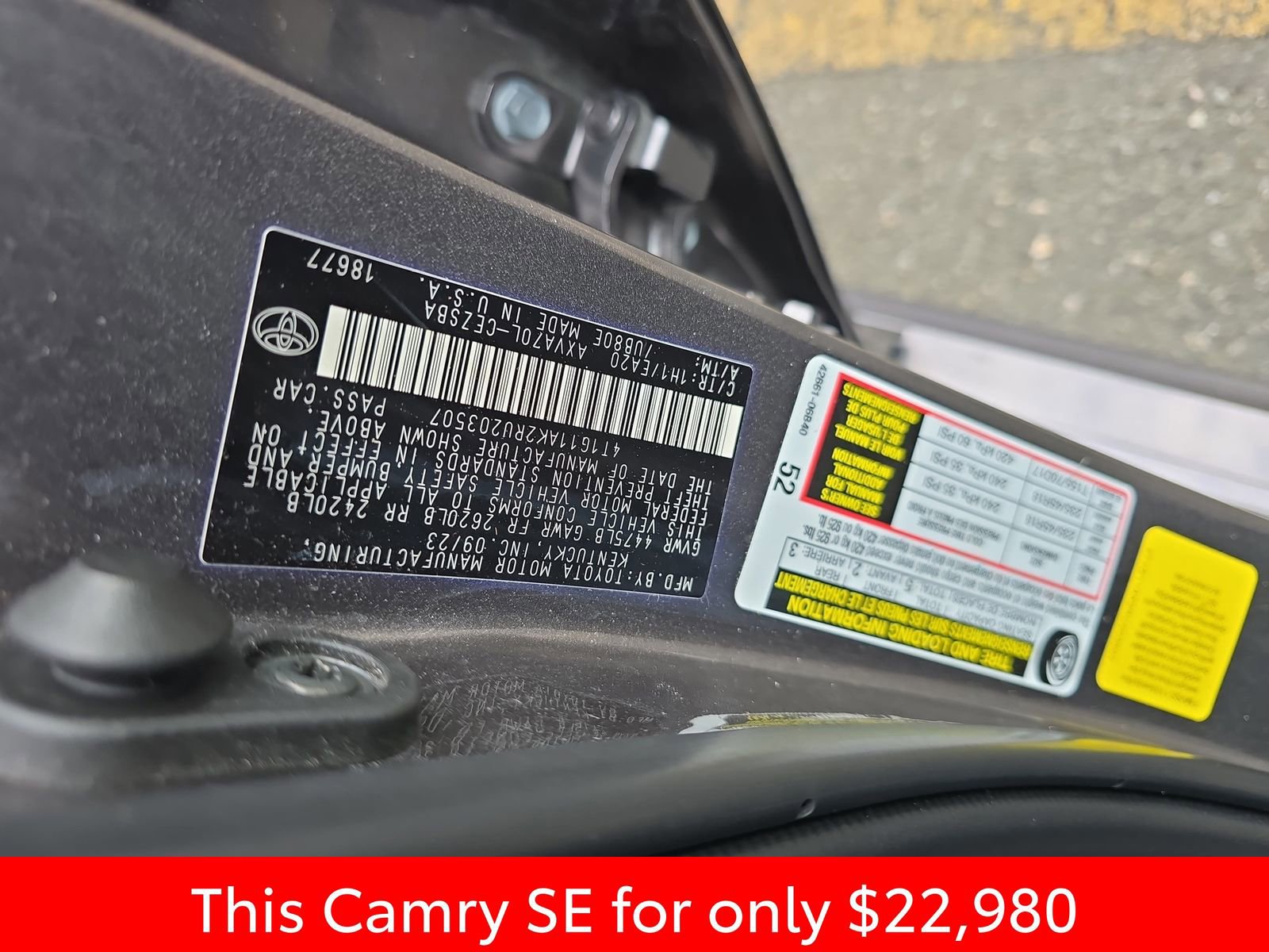 Used 2024 Toyota Camry SE image 41