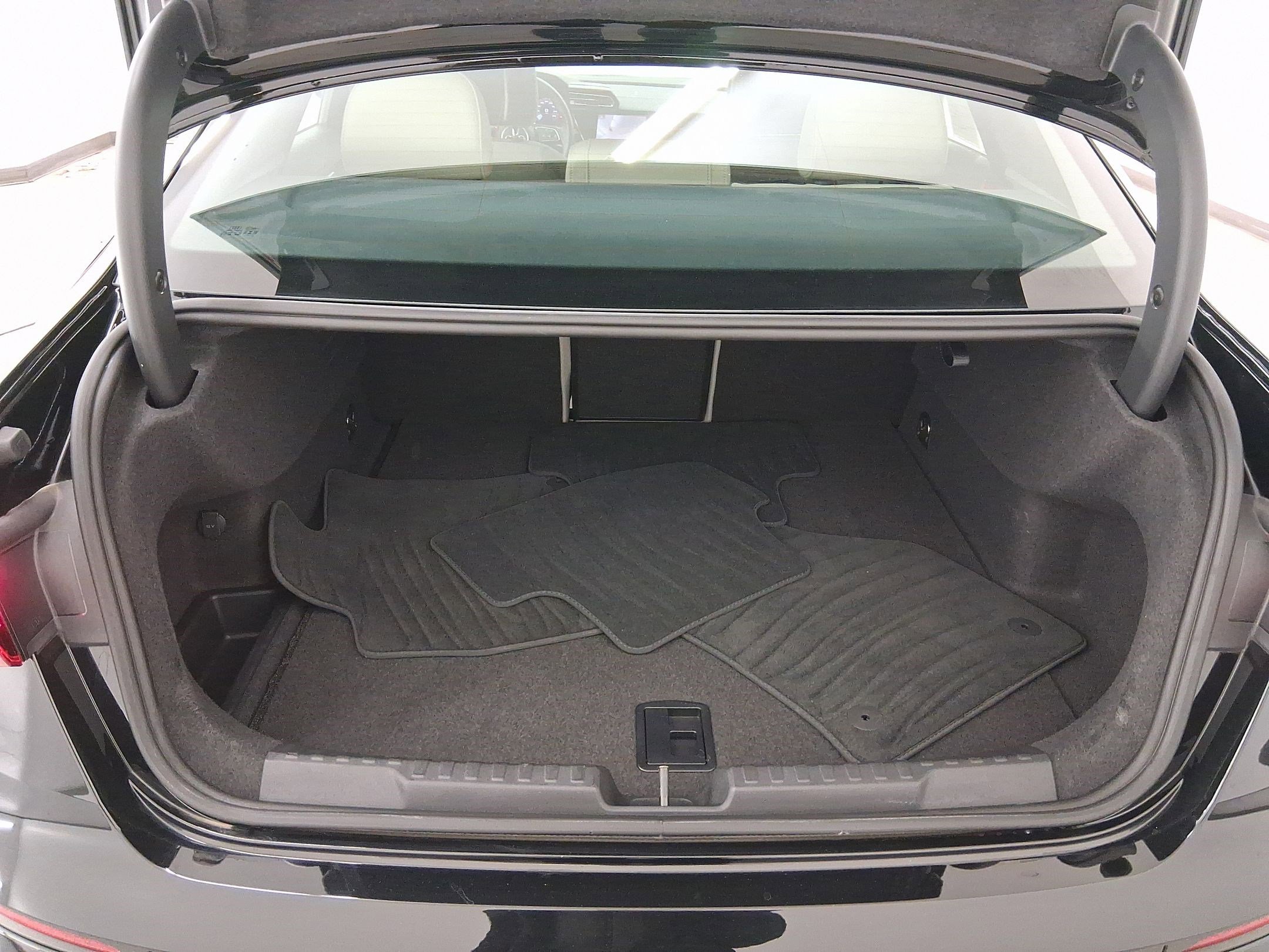 Used 2025 Audi A3 2.0T Premium w/ Convenience Package image 27