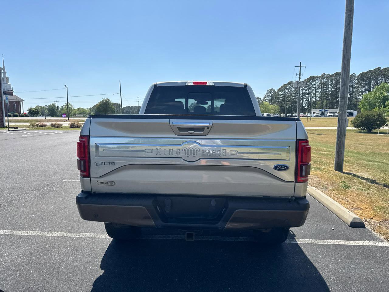 Used 2017 Ford F150 King Ranch w/ Equipment Group 601A Luxury AWD/4WD image 7