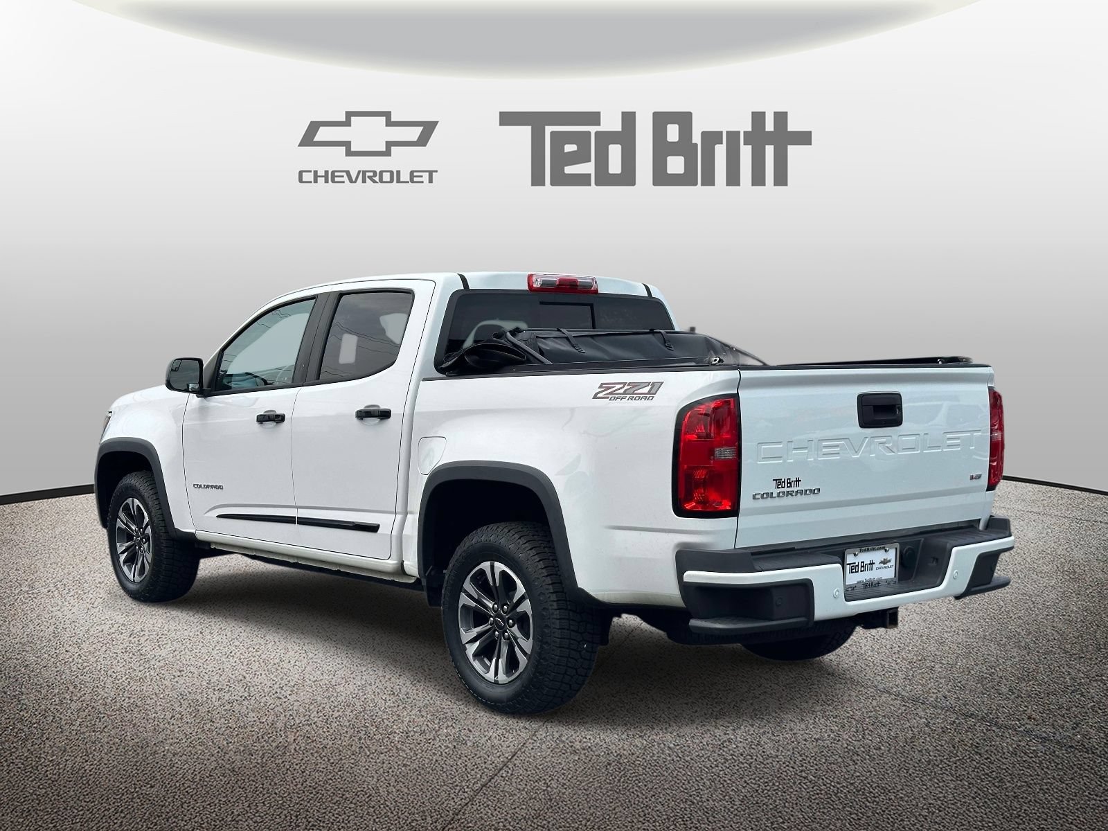 Certified 2021 Chevrolet Colorado Z71 w/ Safety Package AWD/4WD image 6