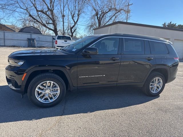 New 2025 Jeep Grand Cherokee L Laredo RWD image 3