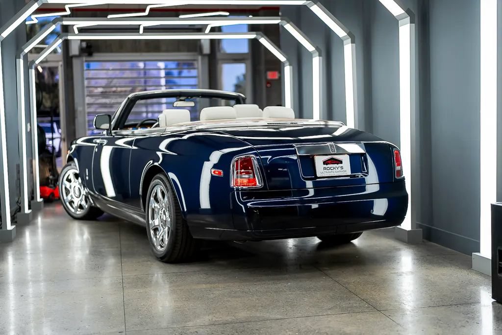 Used 2010 Rolls-Royce Phantom Drophead Coupe RWD image 11