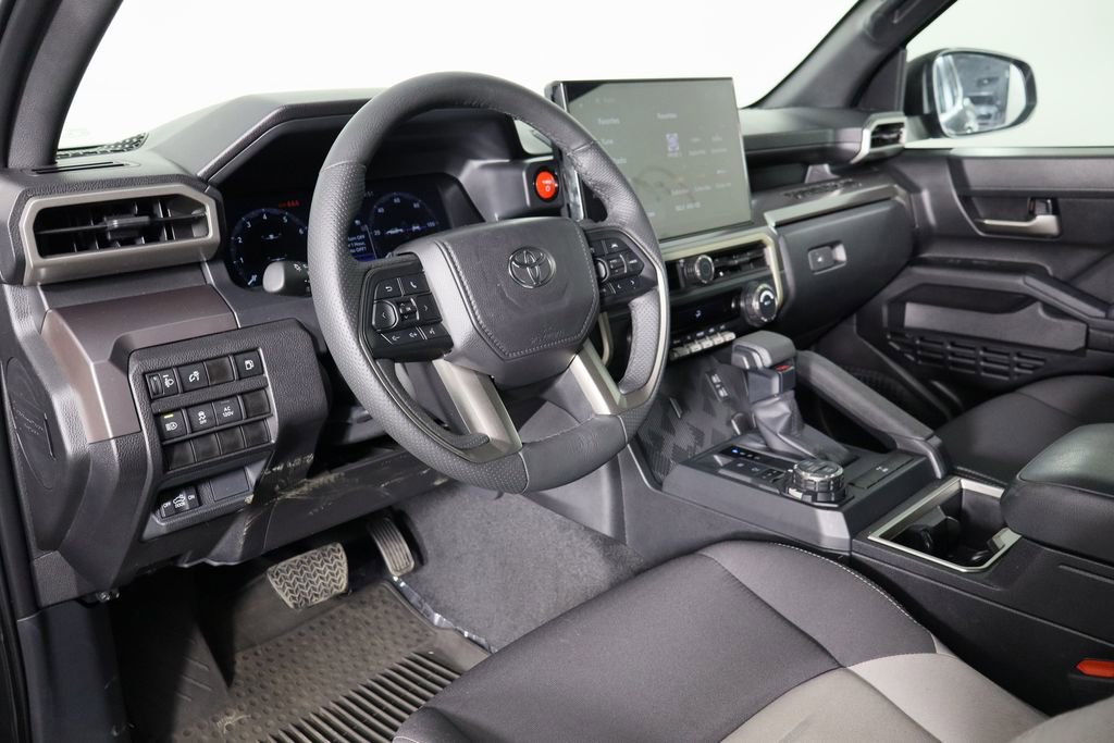Used 2025 Toyota Tacoma Limited image 26
