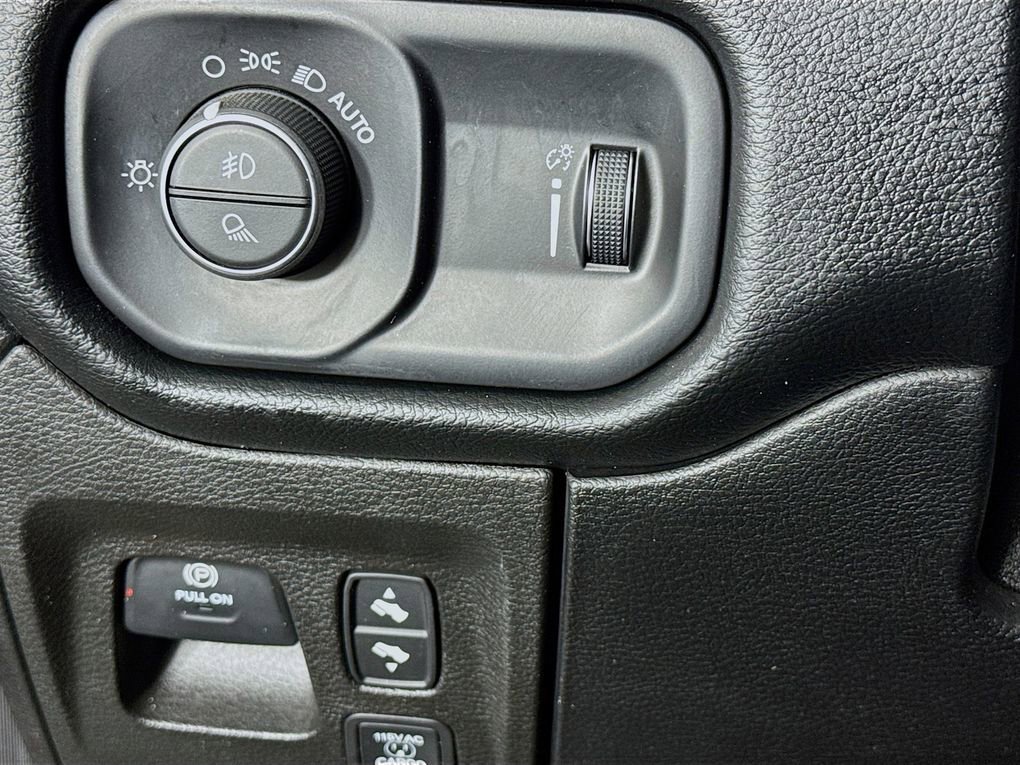 Used 2020 RAM 1500 Big Horn image 14