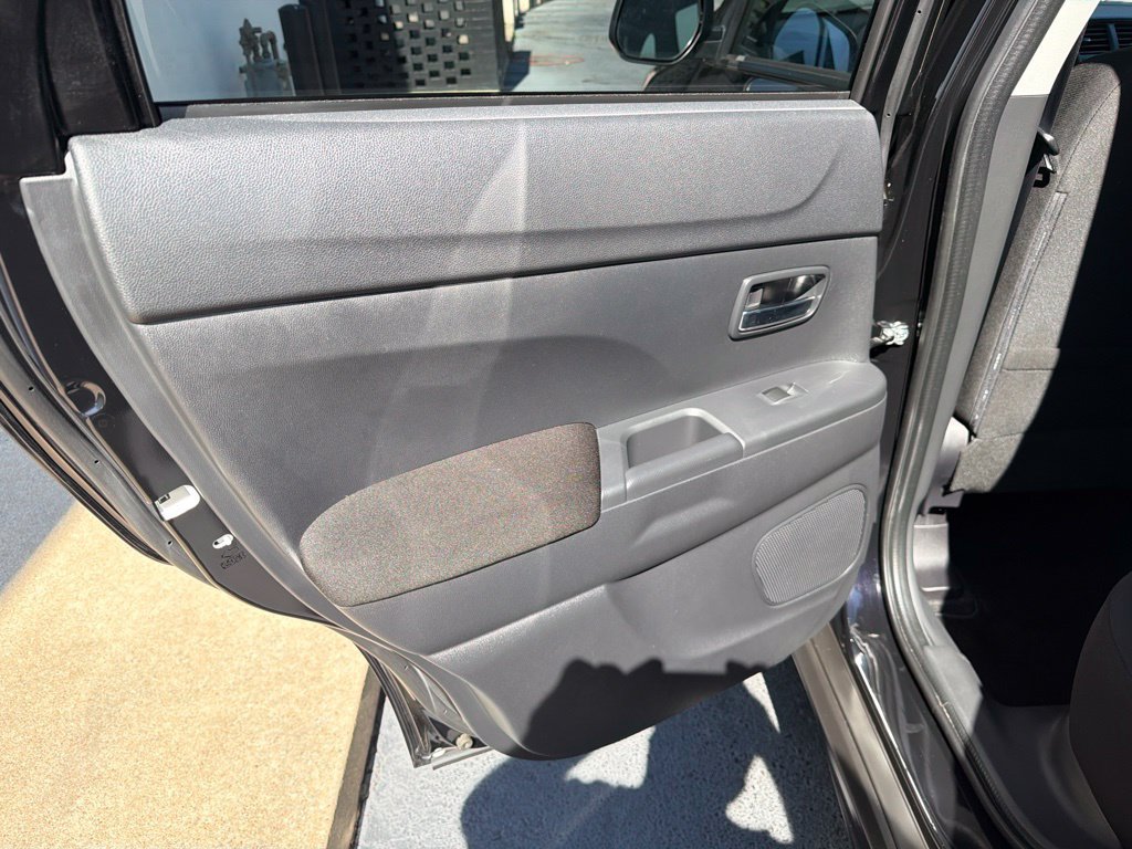 Used 2025 Mitsubishi Outlander Sport ES AWD/4WD image 29