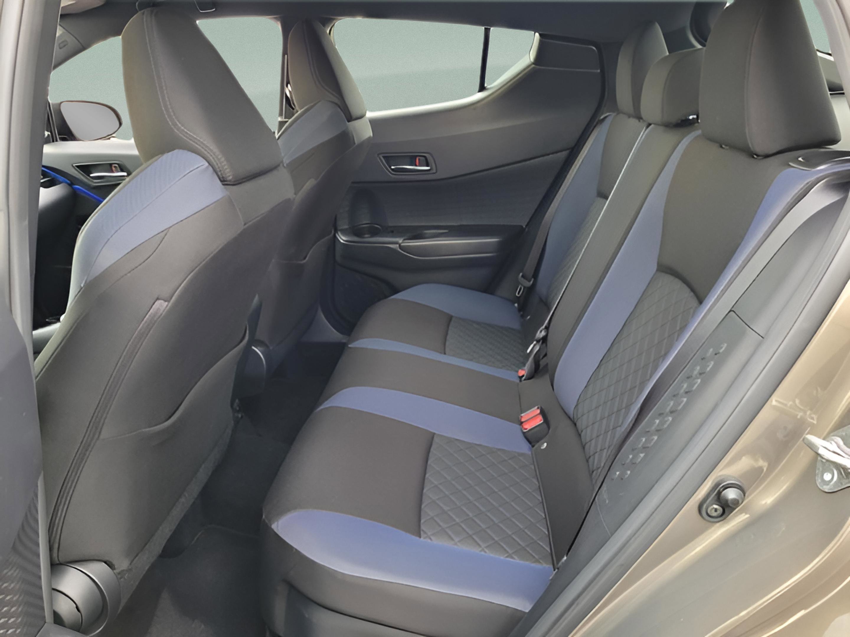 Certified 2021 Toyota C-HR XLE image 10