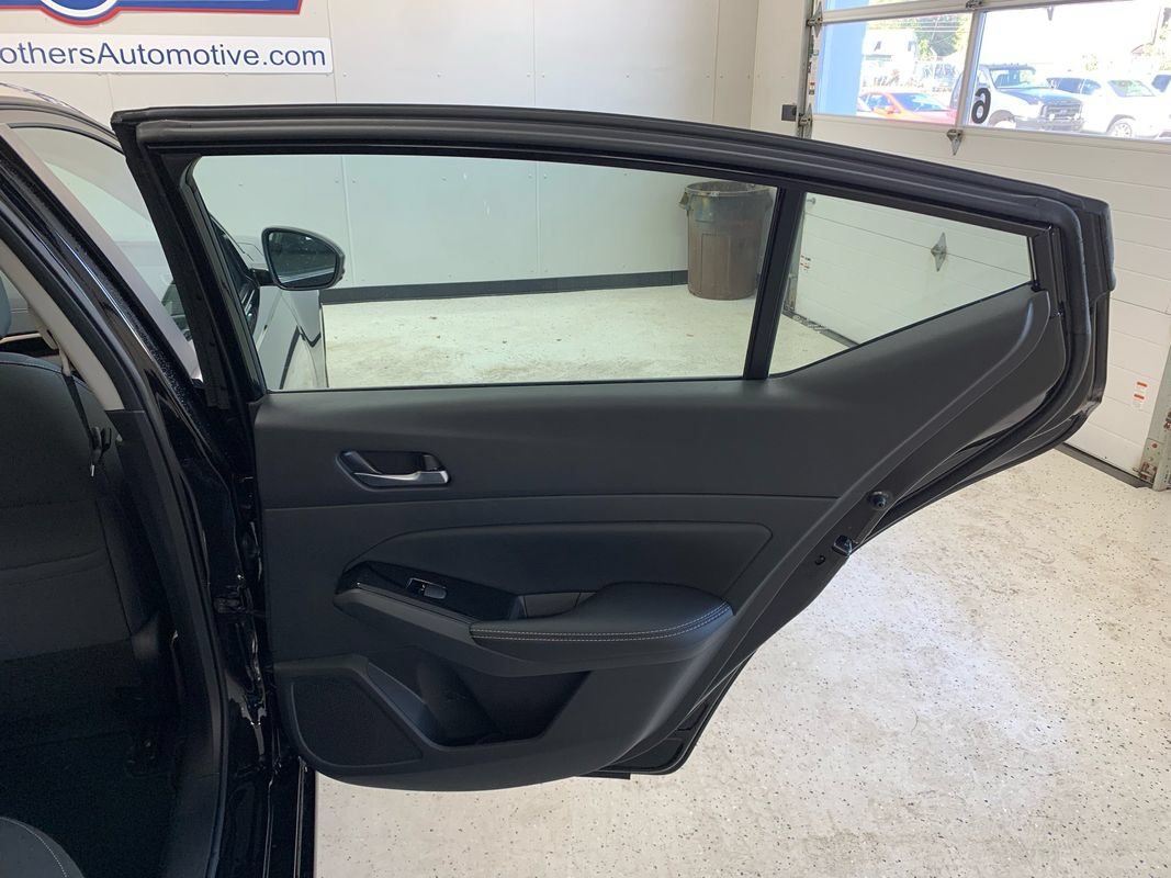 Used 2021 Nissan Altima 2.5 SV w/ SV Premium Package AWD/4WD image 25