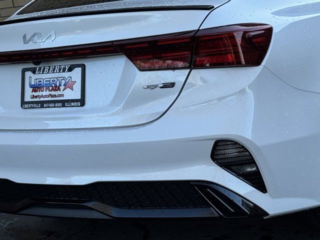 Used 2023 Kia Forte GT-Line w/ GT-Line Premium Package image 17