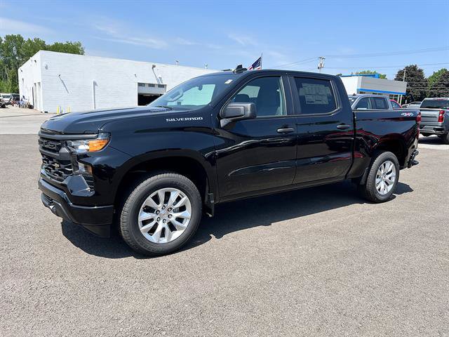 New 2026 Chevrolet Silverado 1500 Custom AWD/4WD image 1