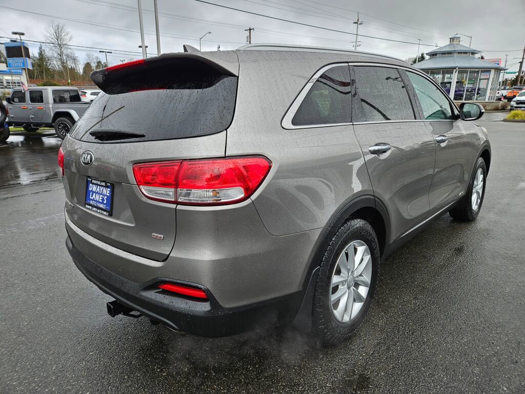 Used 2018 Kia Sorento LX image 5