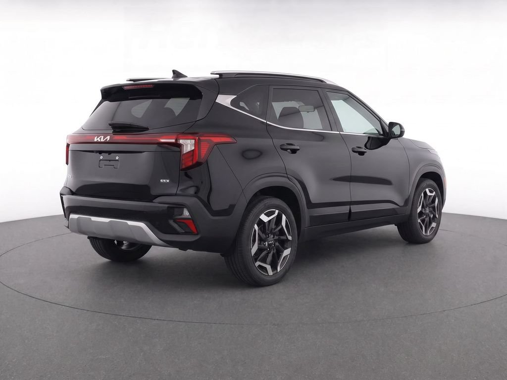Used 2024 Kia Seltos SX w/ SX Sunroof Package AWD/4WD image 8