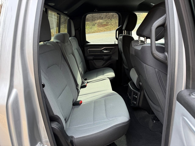 Used 2022 RAM 1500 Big Horn AWD/4WD image 17