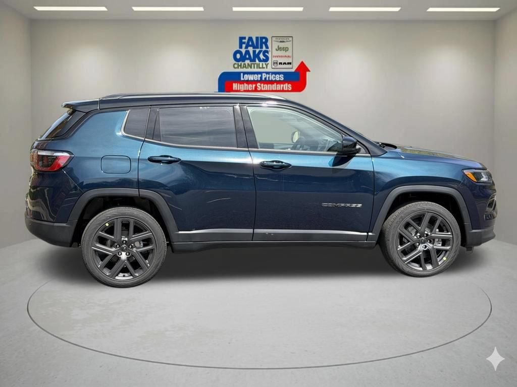 New 2026 Jeep Compass Limited w/ Sun, Sound & Navigation Group AWD/4WD image 5