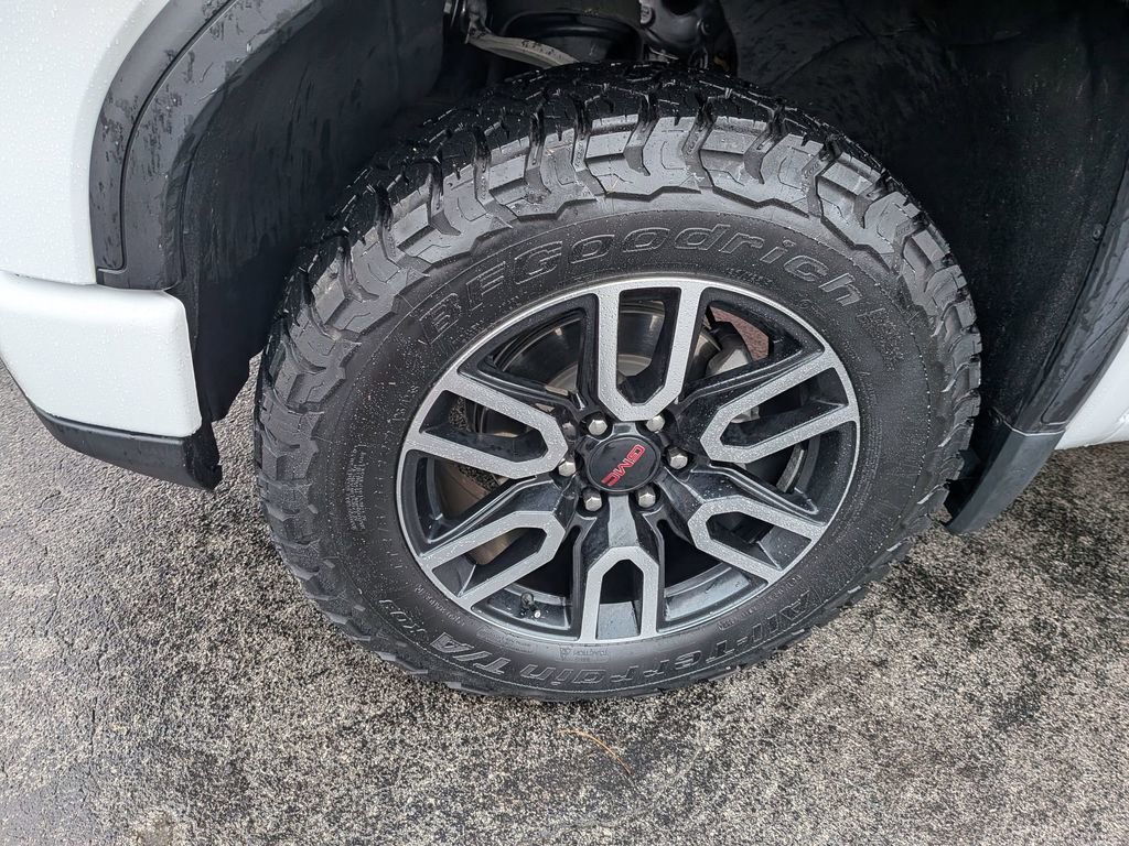 Used 2023 GMC Sierra 1500 AT4 w/ AT4 Preferred Package image 9