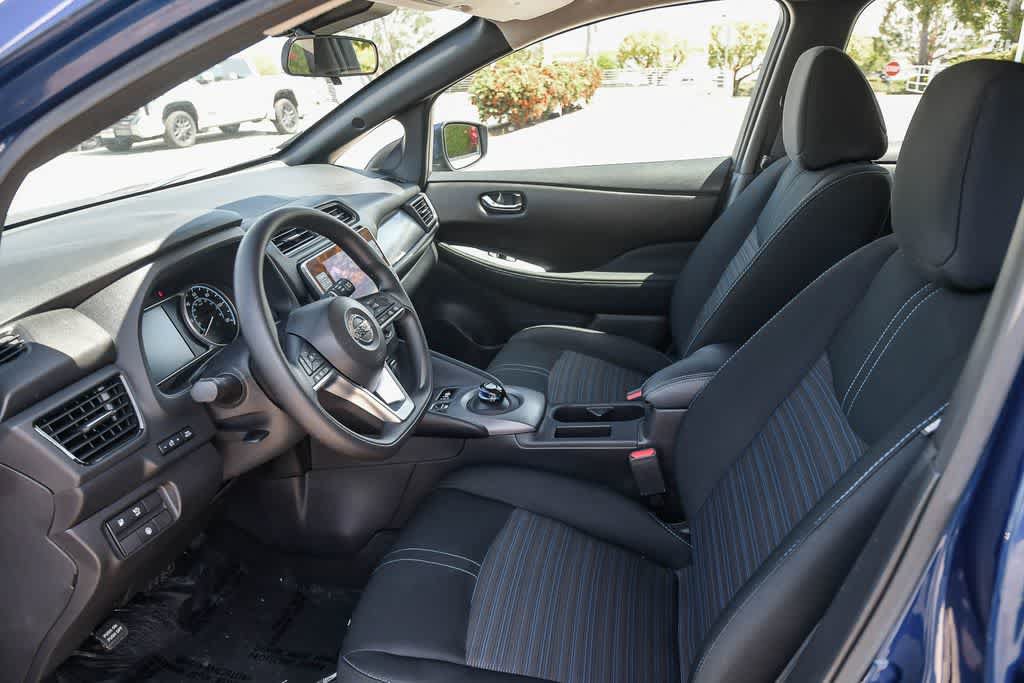 Used 2022 Nissan Leaf S FWD image 16