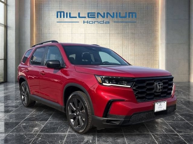 Certified 2025 Honda Pilot Sport image 7