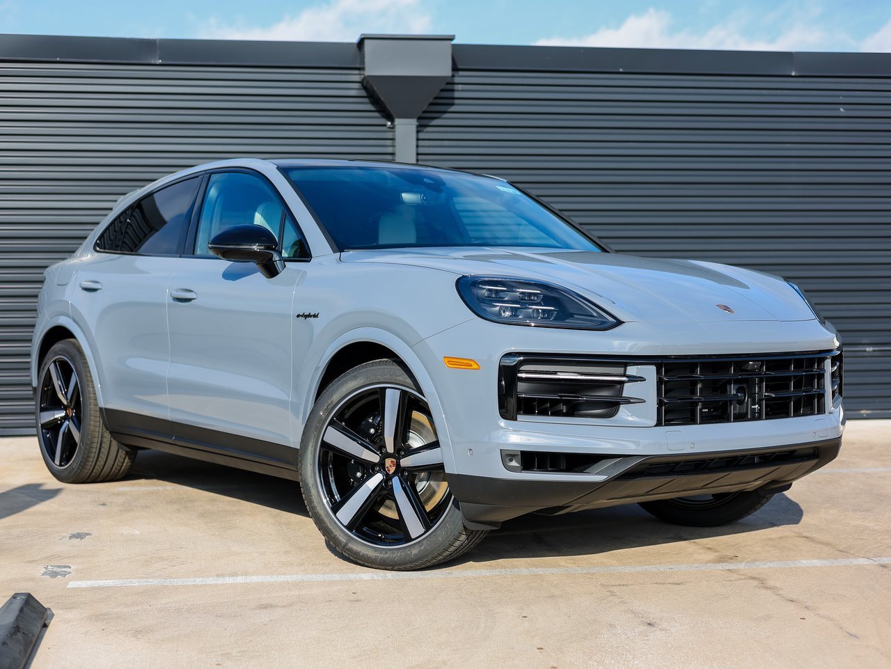 New 2026 Porsche Cayenne E-Hybrid Coupe image 9