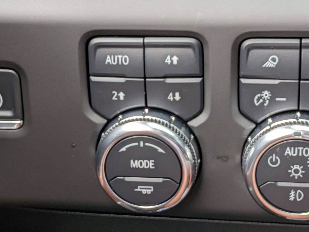 Used 2025 GMC Sierra 2500 Denali Ultimate image 27