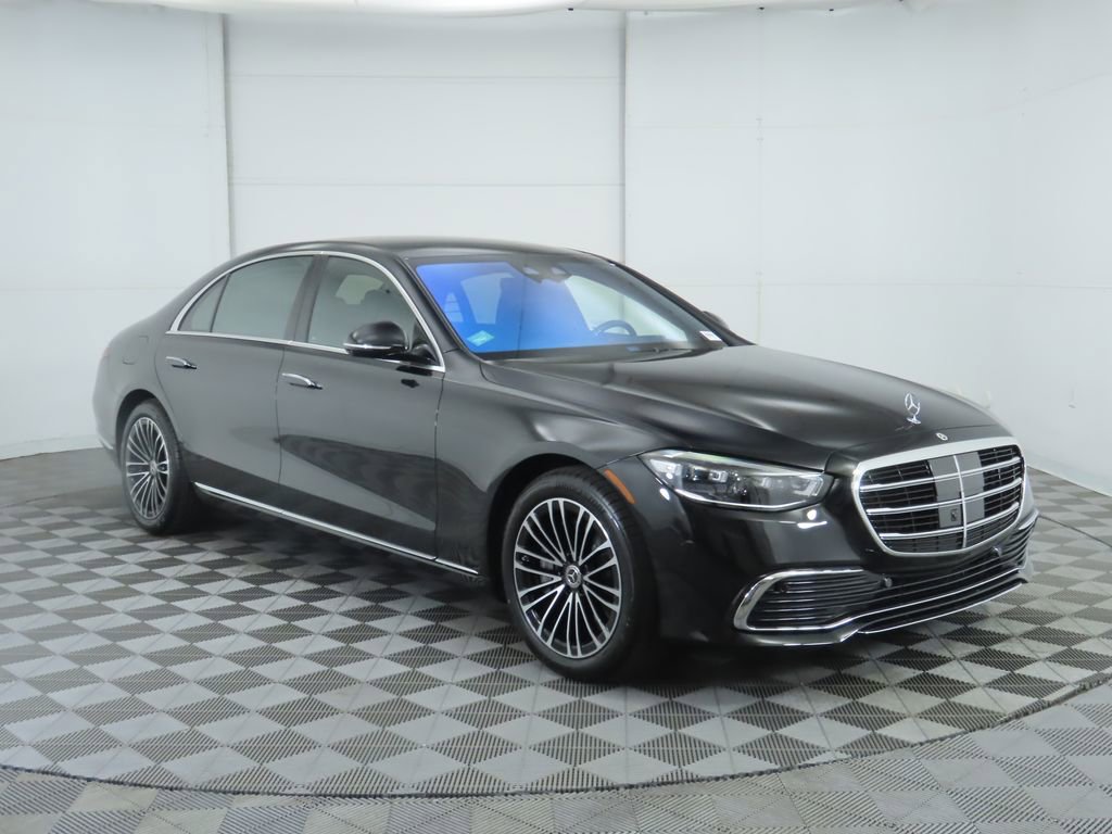 New 2026 Mercedes-Benz S 580e 4MATIC Sedan image 3