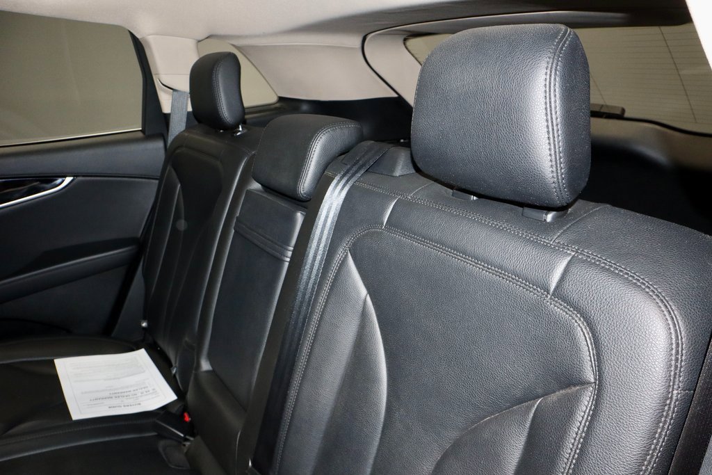 Used 2022 Lincoln Nautilus FWD w/ Premium Package image 23