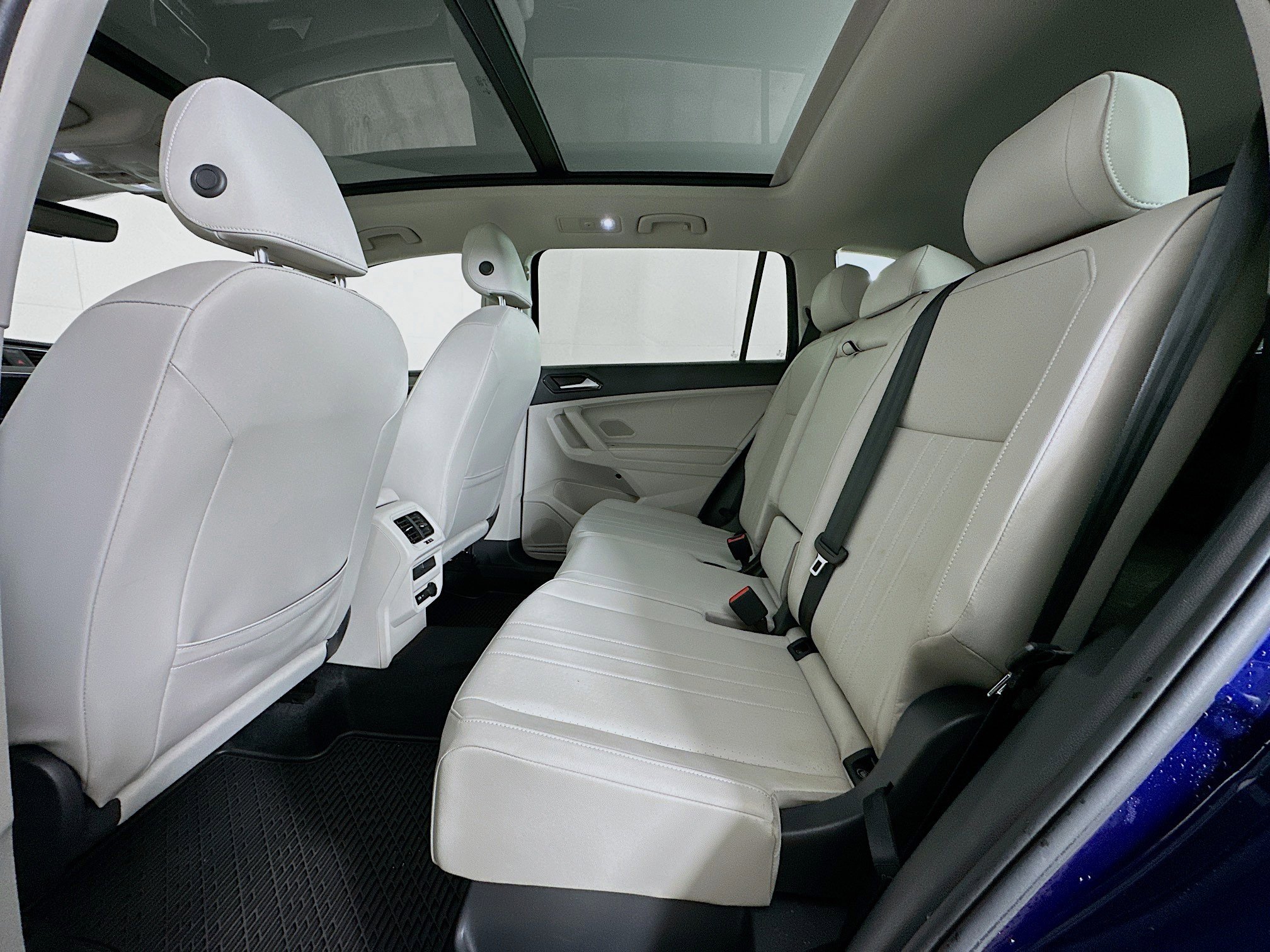 Used 2023 Volkswagen Tiguan SE image 27