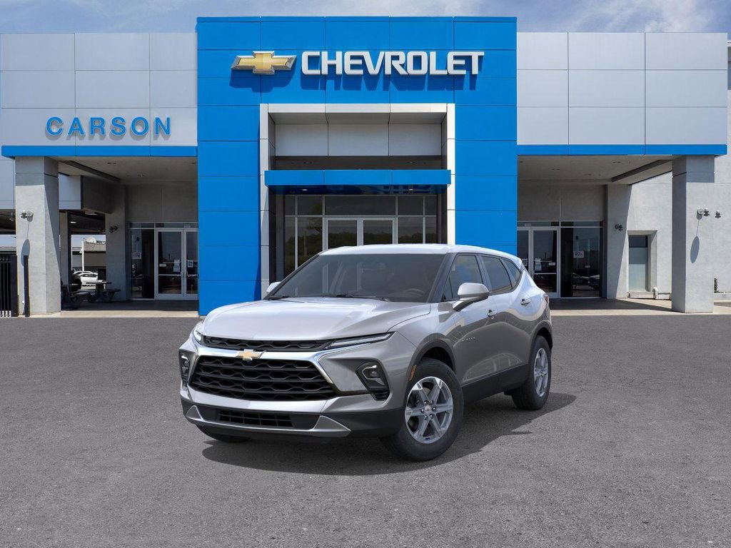 New 2025 Chevrolet Blazer LT w/ Driver Confidence Package FWD image 8