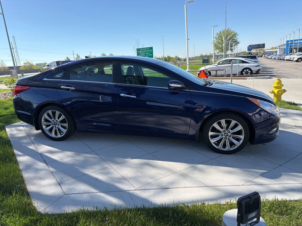 Used 2013 Hyundai Sonata Limited FWD image 6