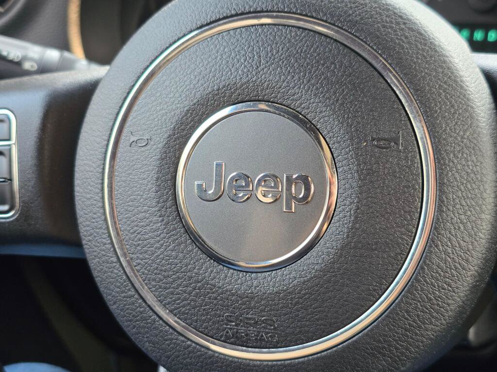 Used 2015 Jeep Wrangler Sport AWD/4WD image 30