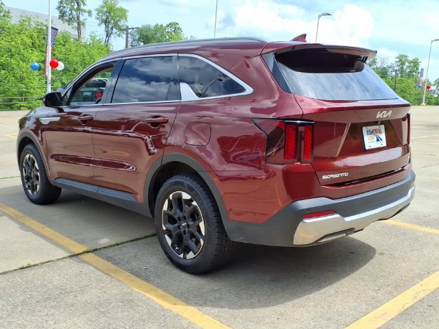 Used 2024 Kia Sorento S w/ Panoramic Sunroof Package AWD/4WD image 5