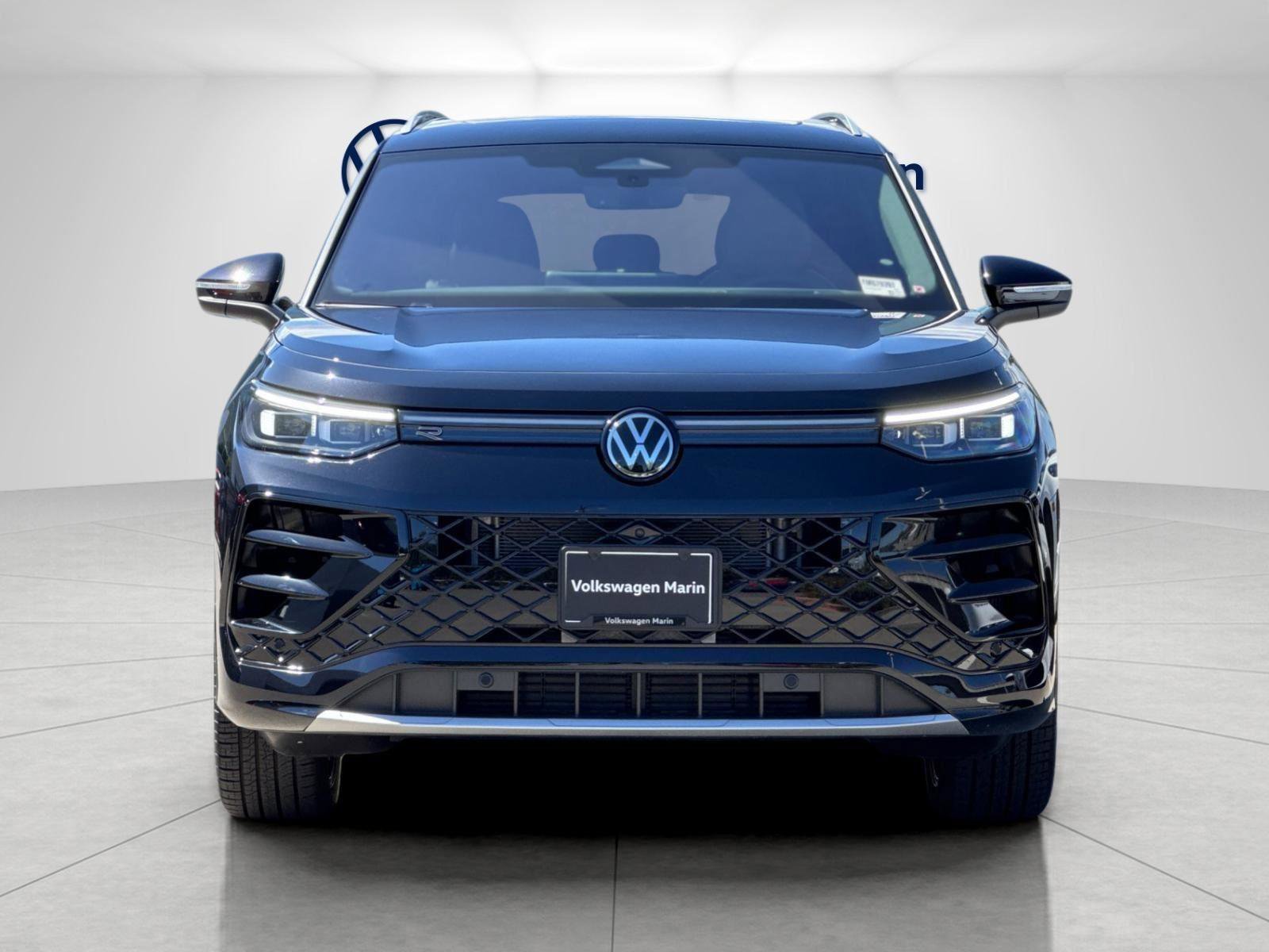 New 2026 Volkswagen Tiguan SEL R-Line AWD/4WD image 8