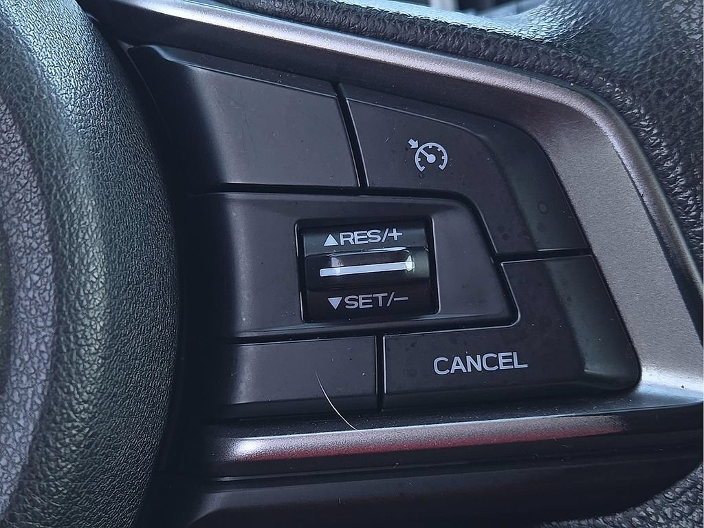 Used 2018 Subaru Crosstrek 2.0i AWD/4WD image 17