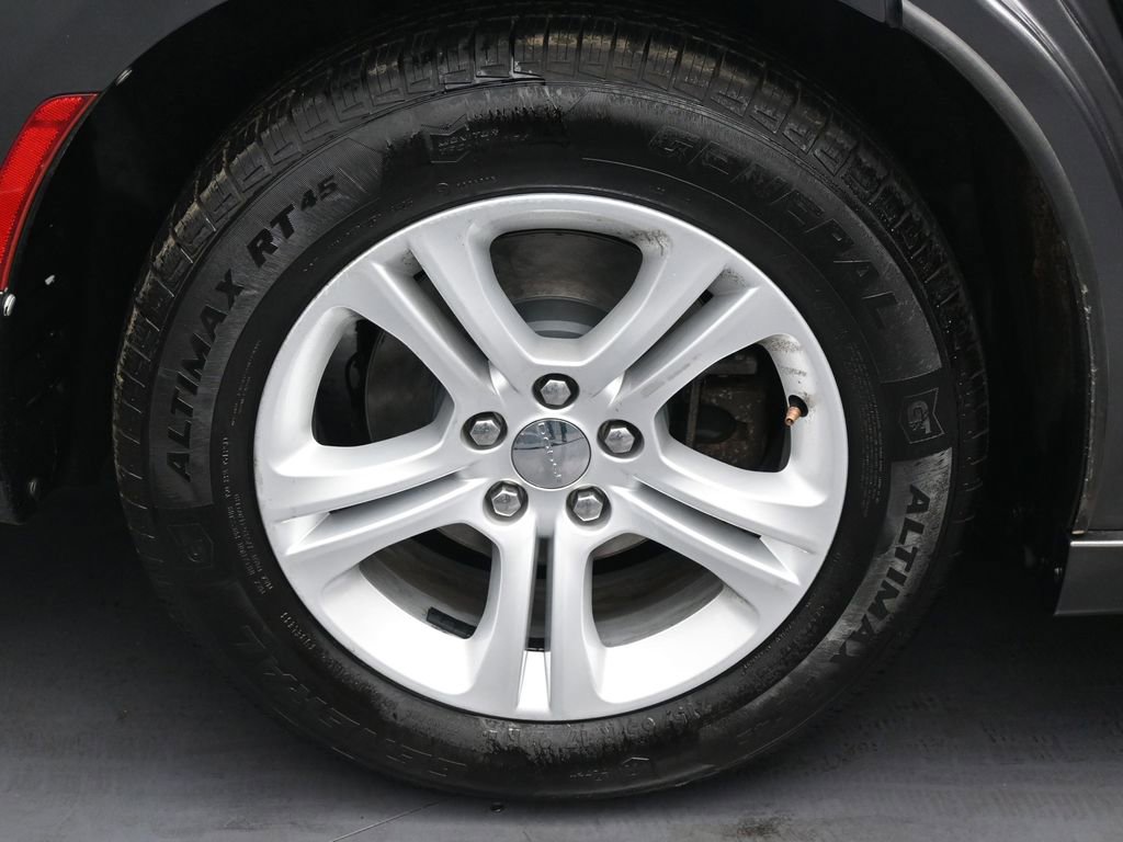 Used 2018 Dodge Charger SXT image 32