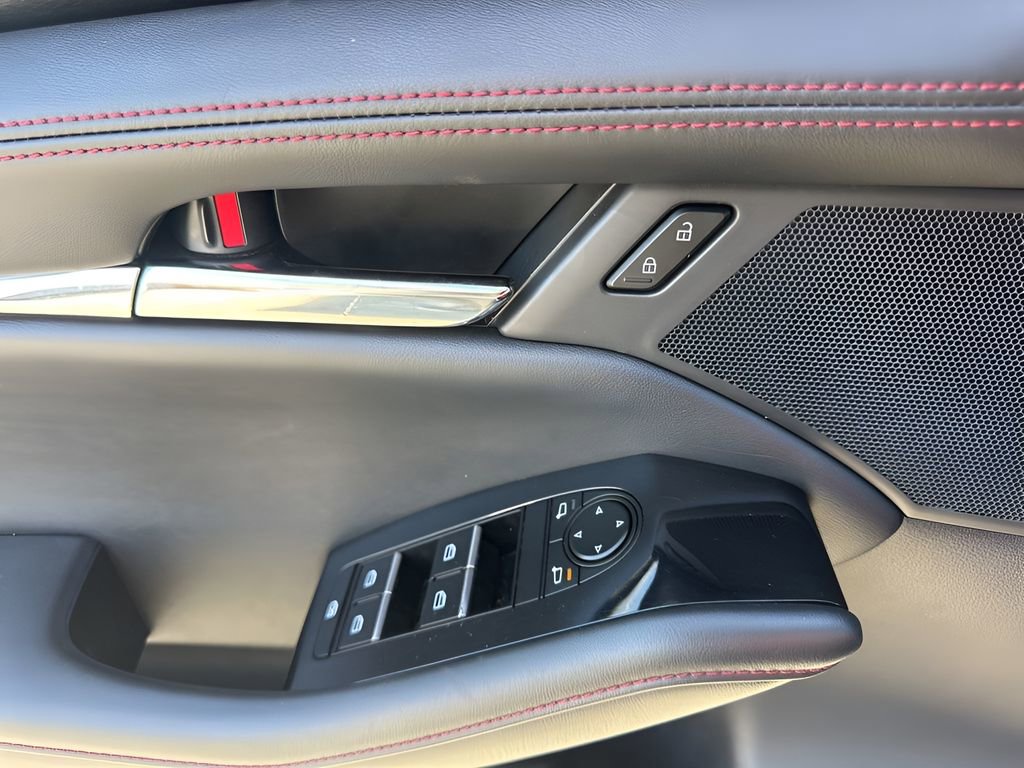 Used 2024 MAZDA MAZDA3 s image 27