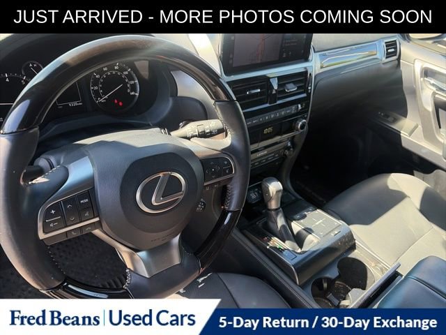 Used 2023 Lexus GX 460 Premium w/ Premium Package AWD/4WD image 11