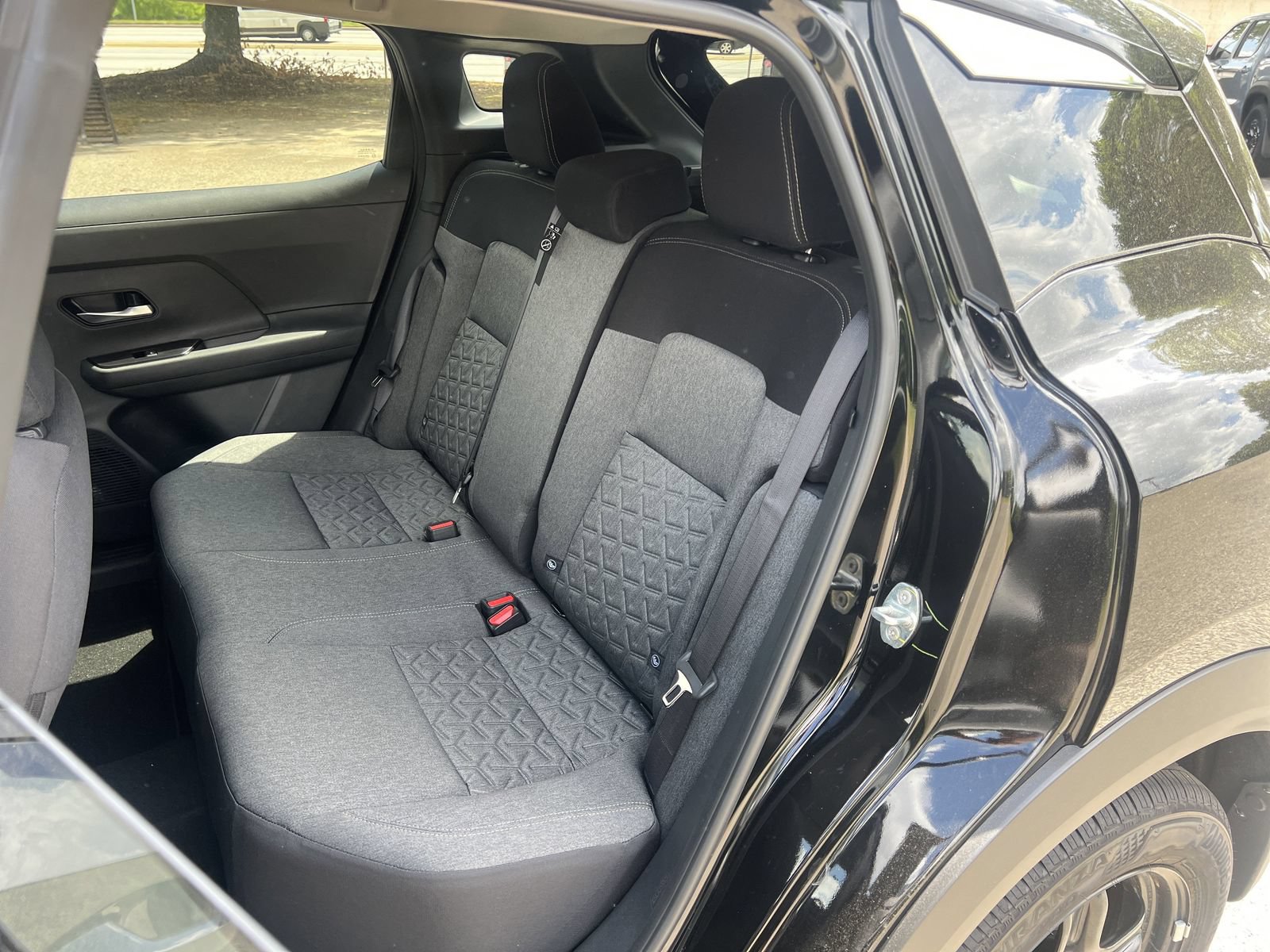 New 2026 Nissan Kicks SV w/ Charging Package FWD image 16