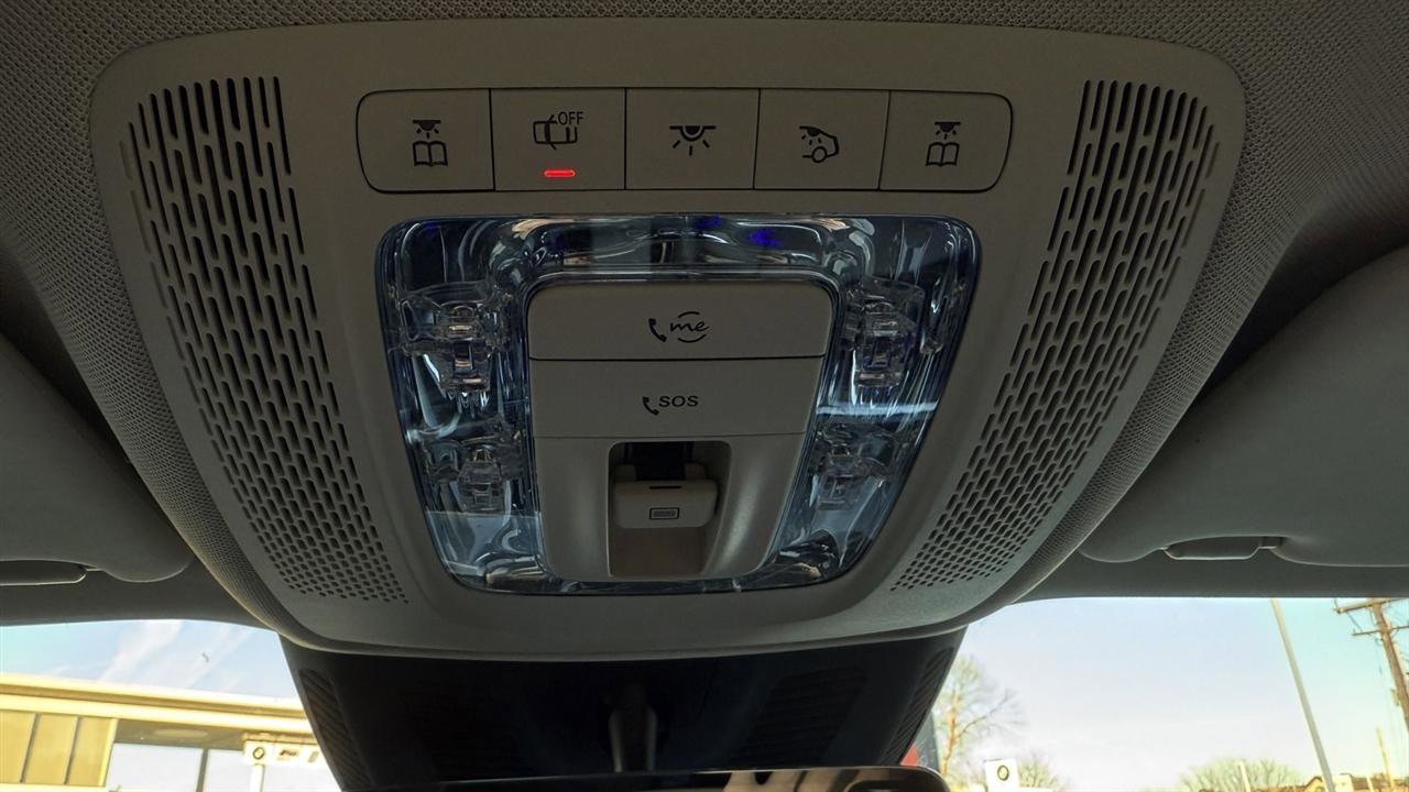 Used 2021 Mercedes-Benz GLB 250 4MATIC w/ Premium Package image 67