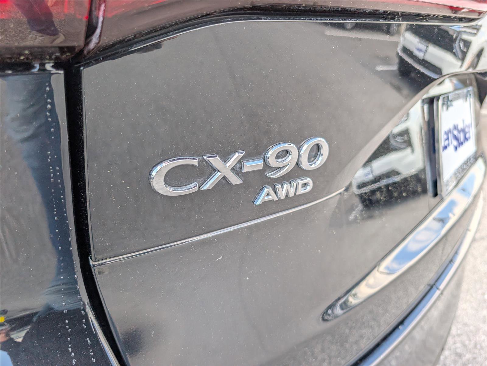 Used 2024 MAZDA CX-90 Plug-In Hybrid w/ Preferred AWD/4WD image 15