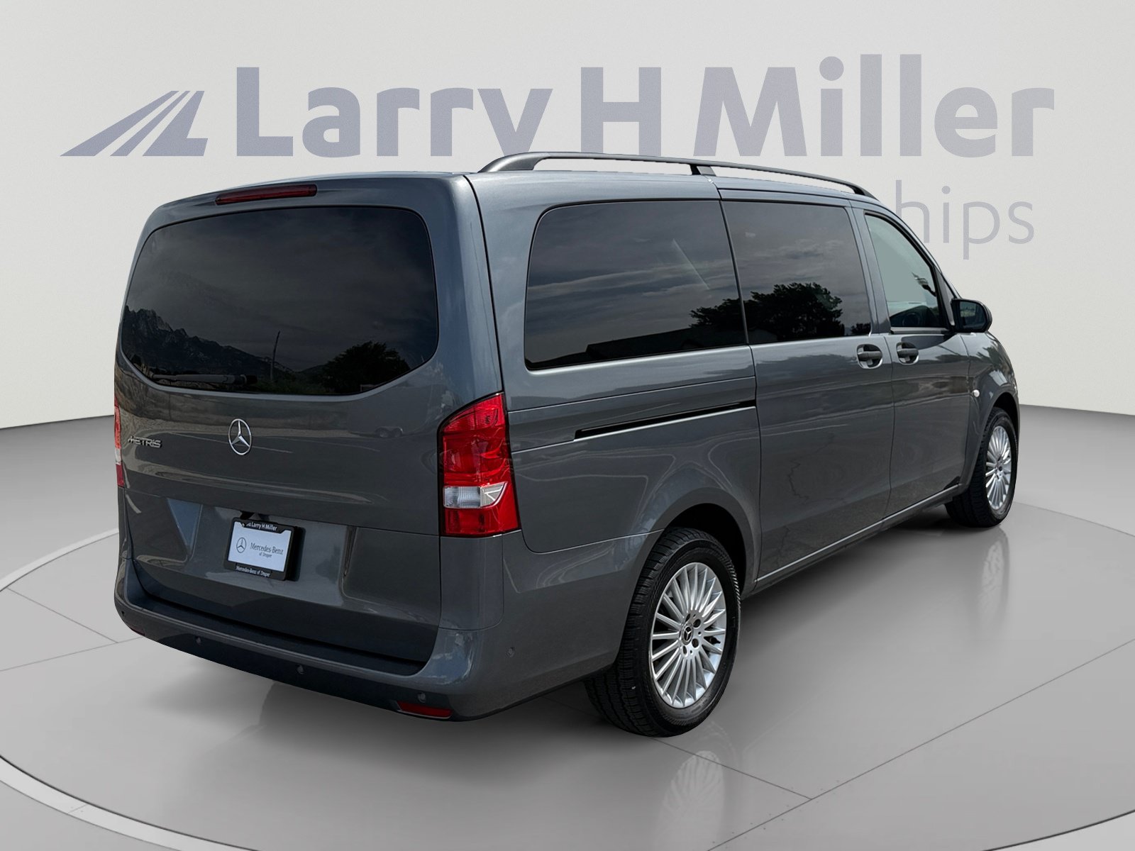 Used 2023 Mercedes-Benz Metris Passenger image 5