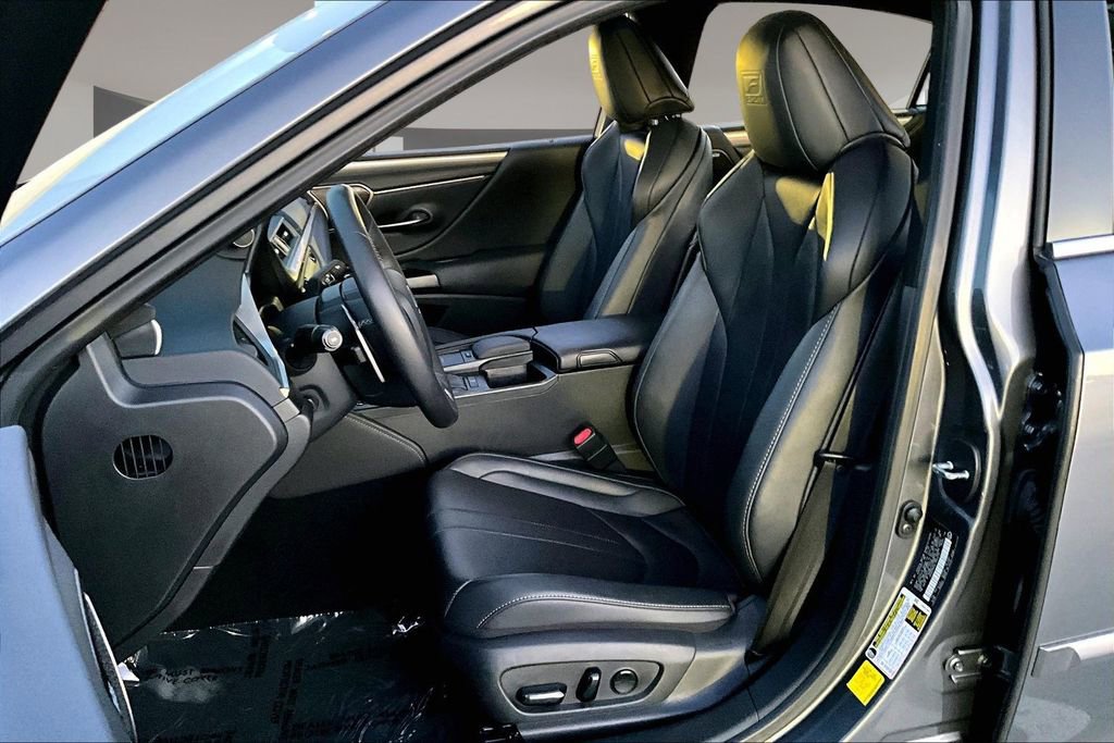 Used 2020 Lexus ES 350 F Sport w/ Accessory Package FWD image 19