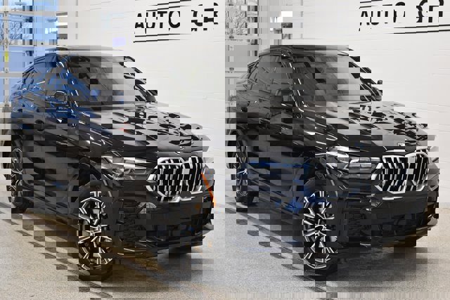 Used 2022 BMW X6 xDrive40i w/ M Sport Package video 1