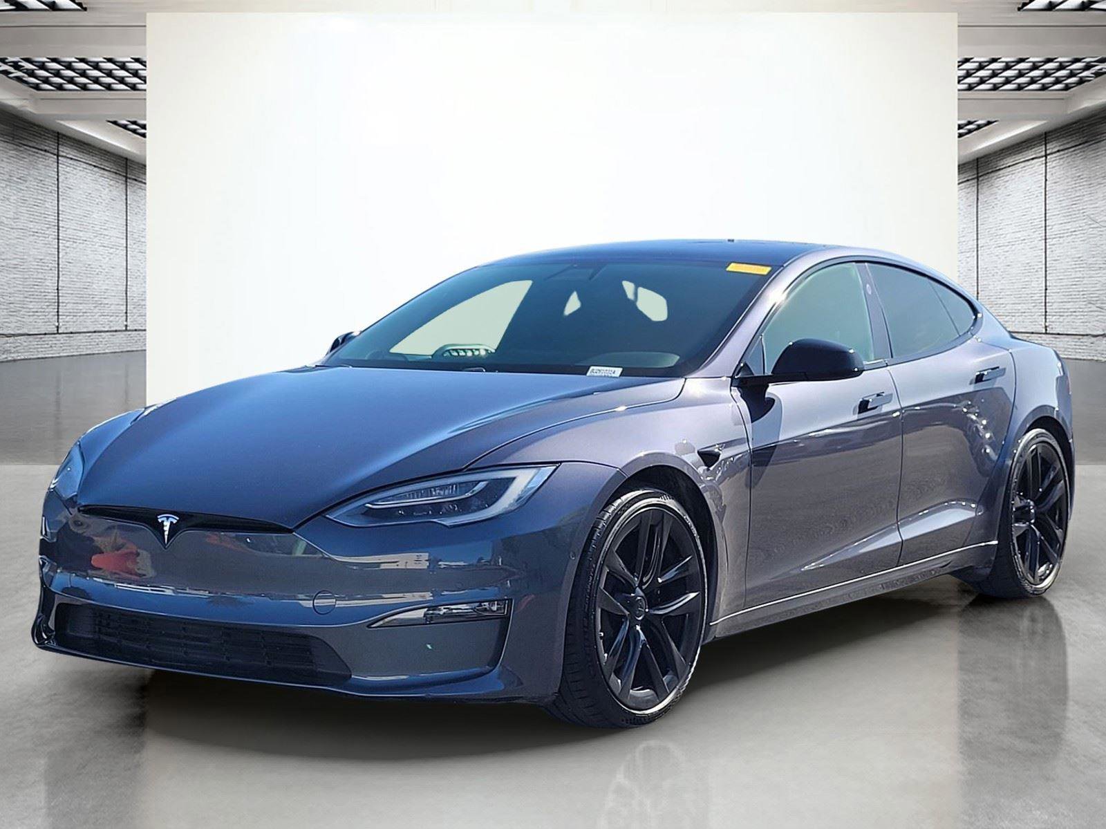 Used 2021 Tesla Model S Plaid image 11