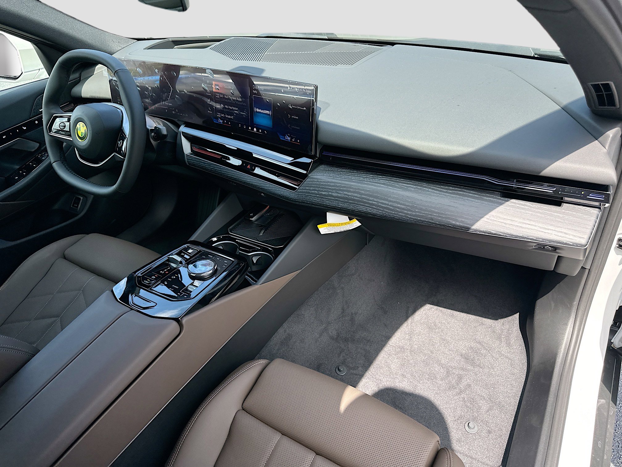 New 2026 BMW 530i w/ Premium Package image 25